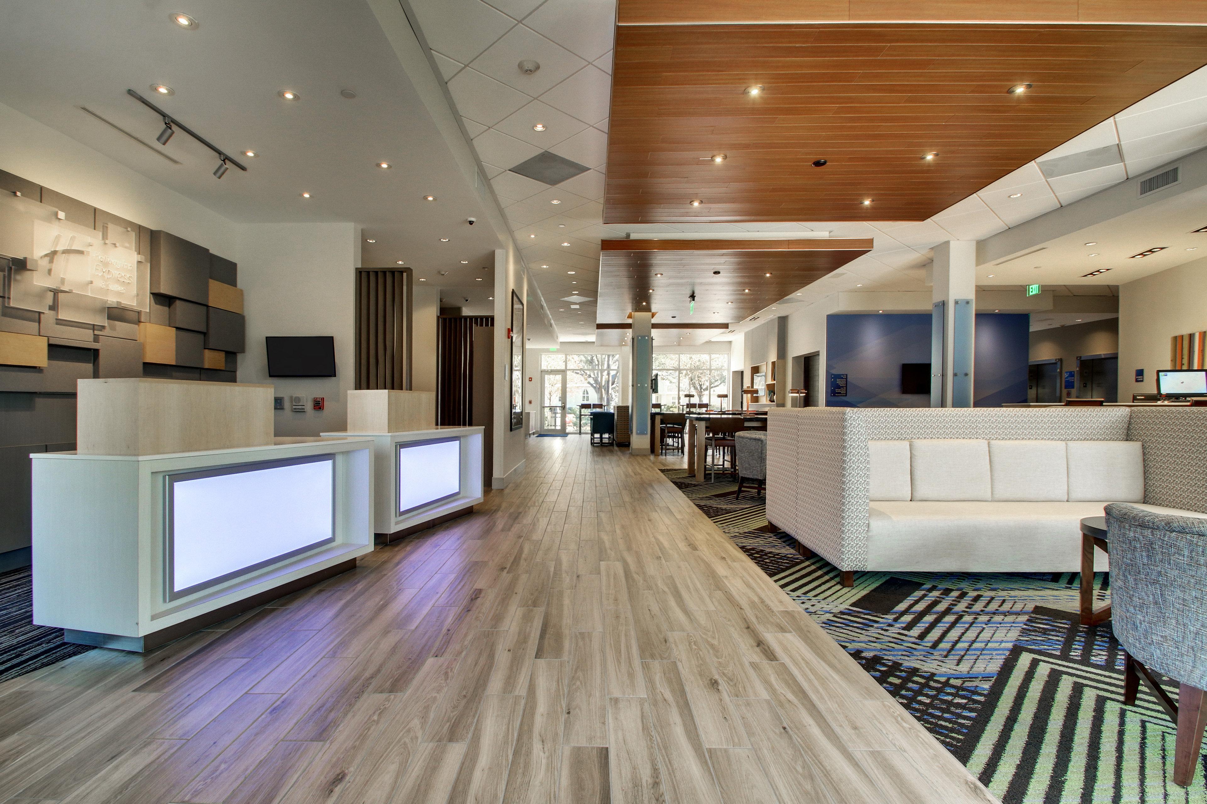Holiday Inn Express & Suites Charleston Ne Mt Pleasant Us17 By Ihg Маунт Плезант Екстериор снимка