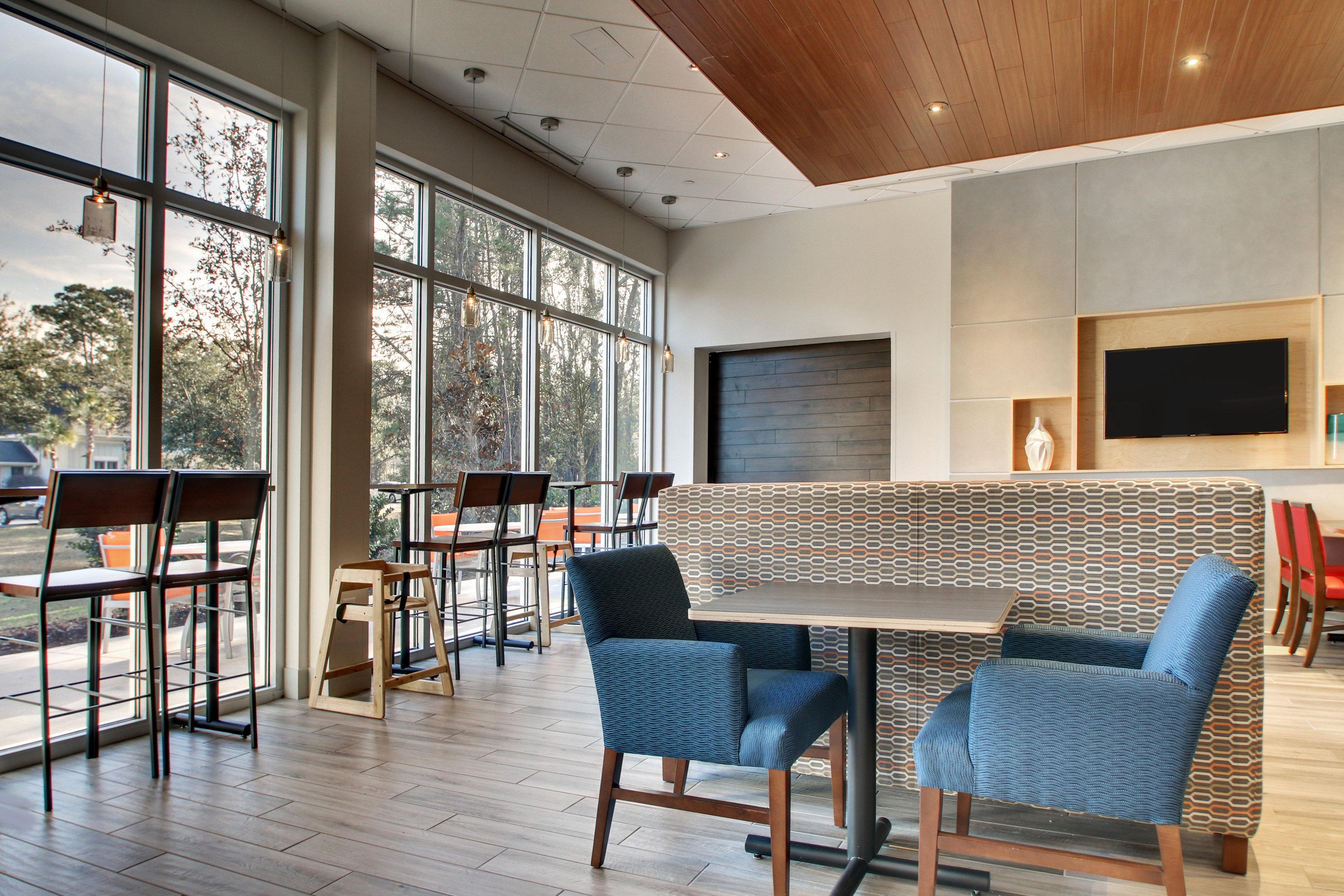 Holiday Inn Express & Suites Charleston Ne Mt Pleasant Us17 By Ihg Маунт Плезант Екстериор снимка