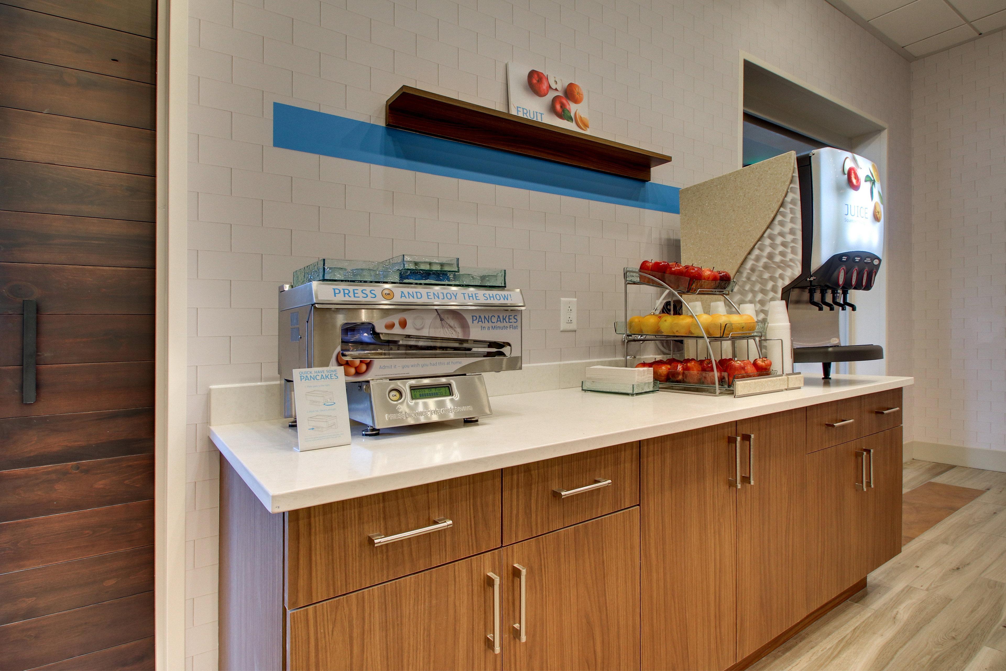 Holiday Inn Express & Suites Charleston Ne Mt Pleasant Us17 By Ihg Маунт Плезант Екстериор снимка