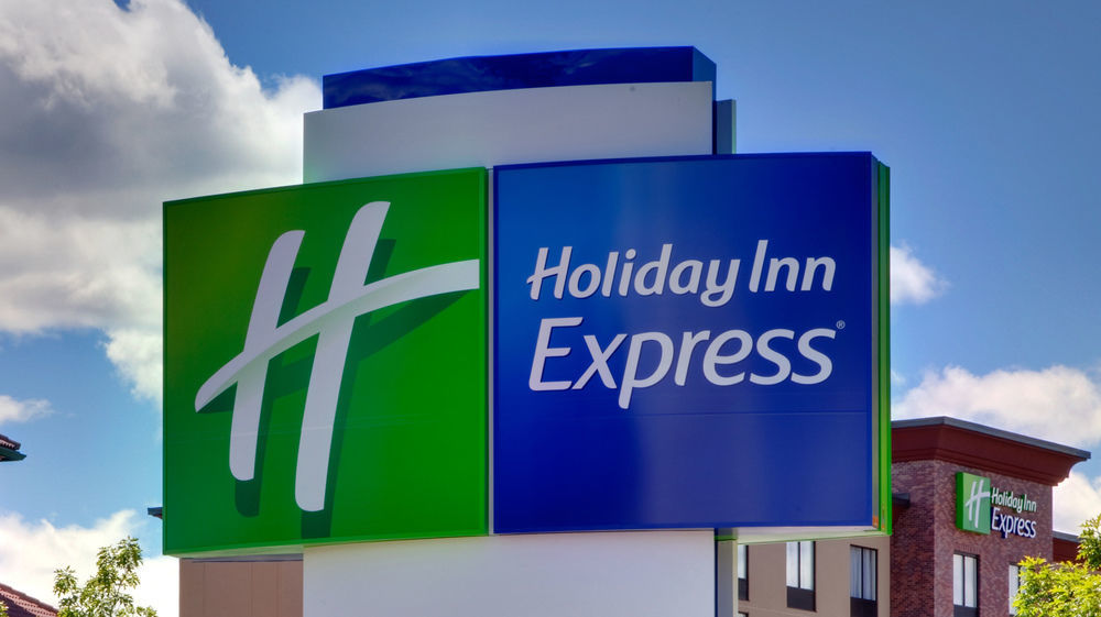Holiday Inn Express & Suites Charleston Ne Mt Pleasant Us17, An Ihg Hotel Маунт Плезант Екстериор снимка